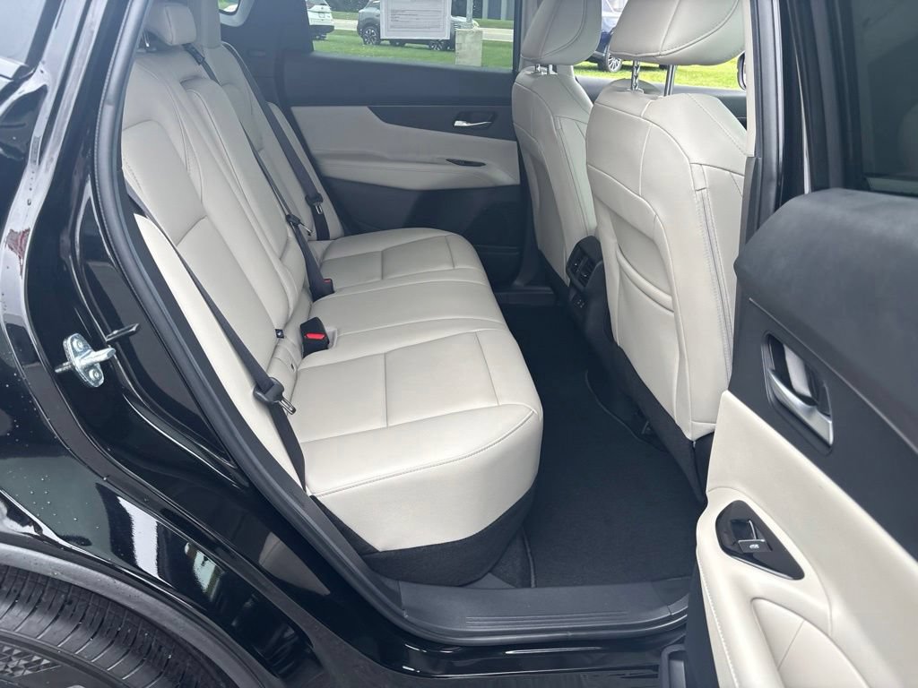 Certified 2025 Nissan Murano SV w/ Cargo Package AWD/4WD image 26