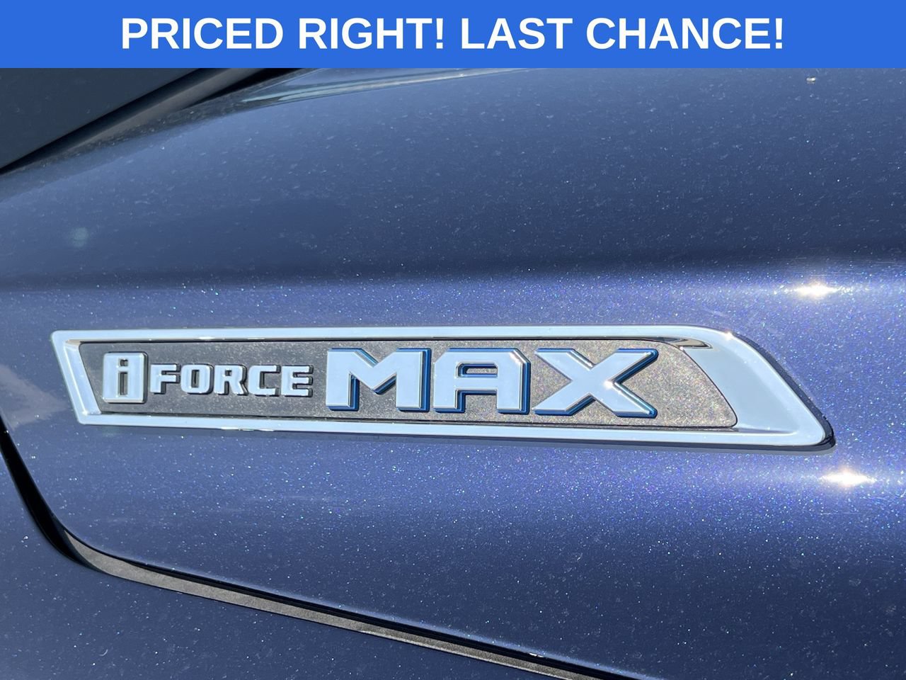 Used 2025 Toyota Sequoia Platinum AWD/4WD image 8