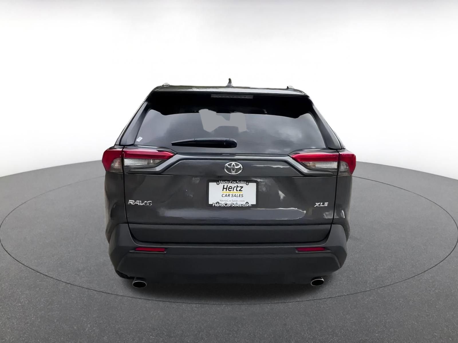 Used 2025 Toyota RAV4 XLE image 12