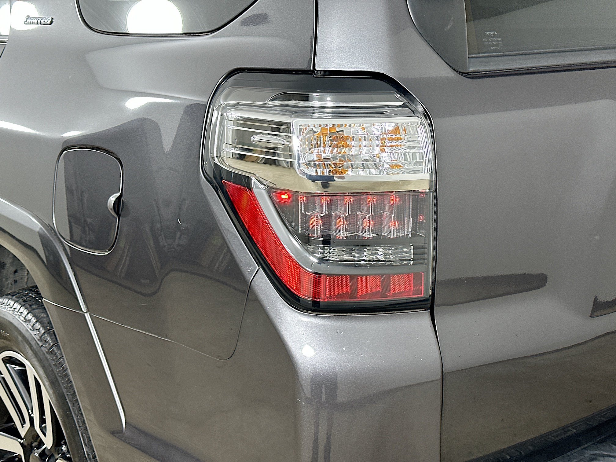 Used 2022 Toyota 4Runner Limited RWD image 39