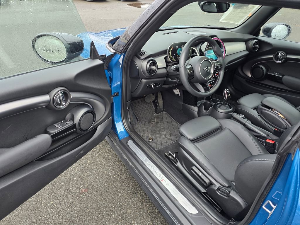 Used 2023 MINI Cooper S image 16