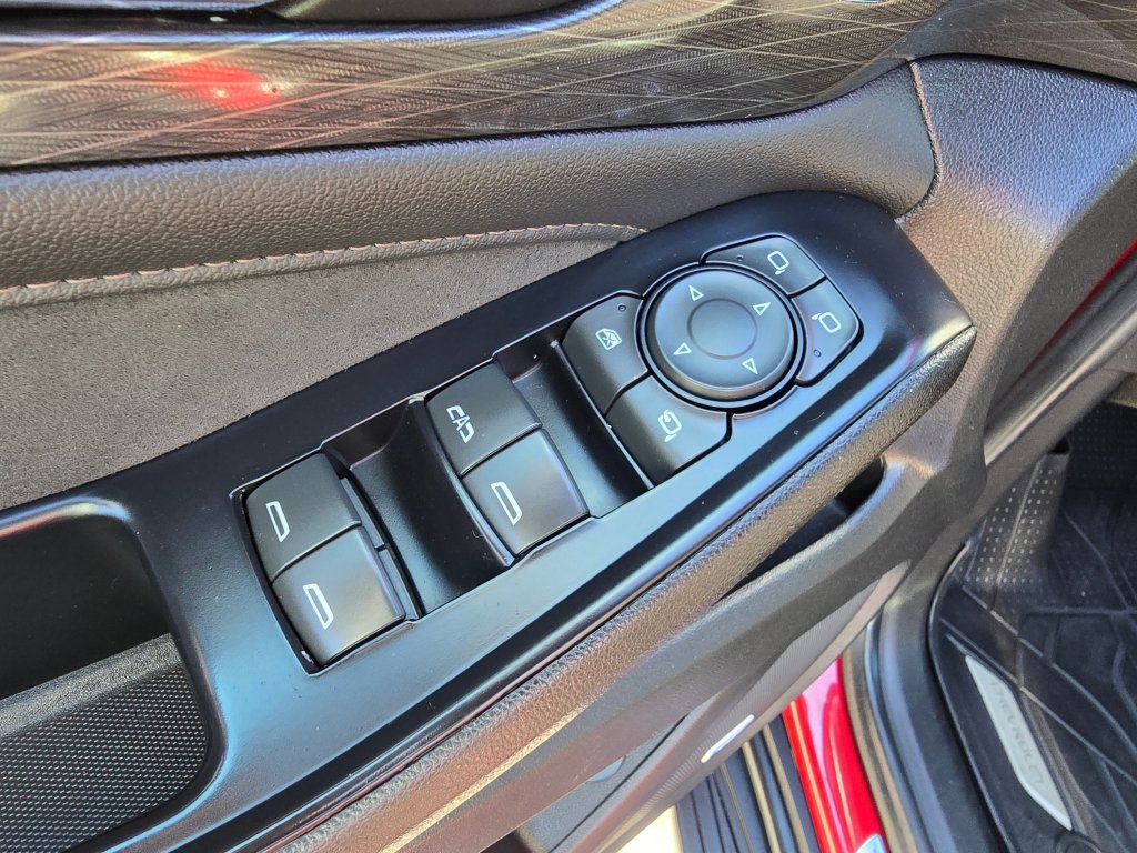 Used 2023 Chevrolet Traverse High Country w/ LPO, 'HIT The Road' Package AWD/4WD image 56