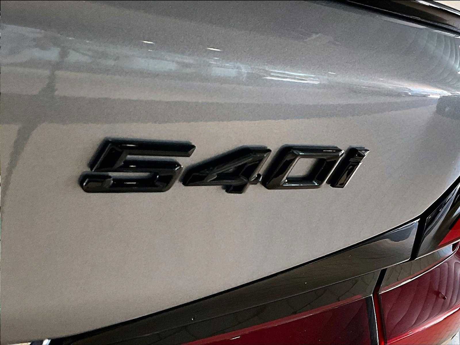 Used 2023 BMW 540i w/ M Sport Package RWD image 37
