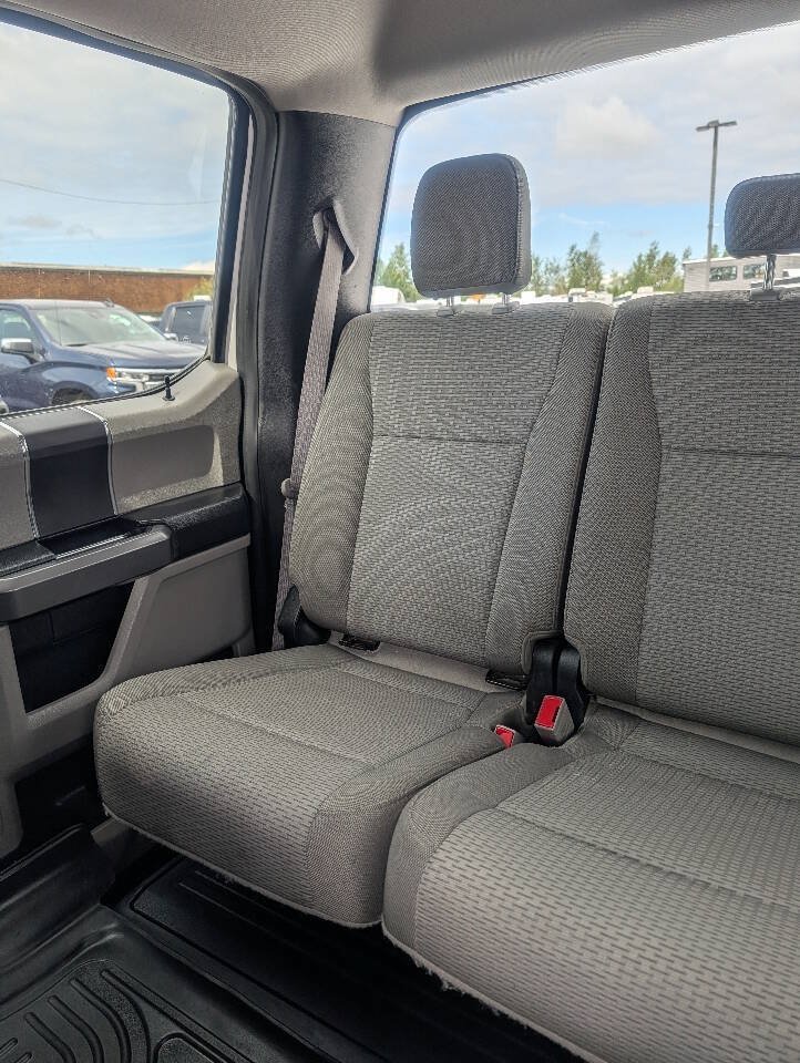 Used 2019 Ford F350 XLT w/ Camper Package AWD/4WD image 20
