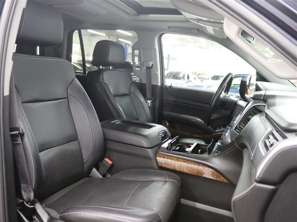 Used 2017 Chevrolet Tahoe Premier AWD/4WD image 28