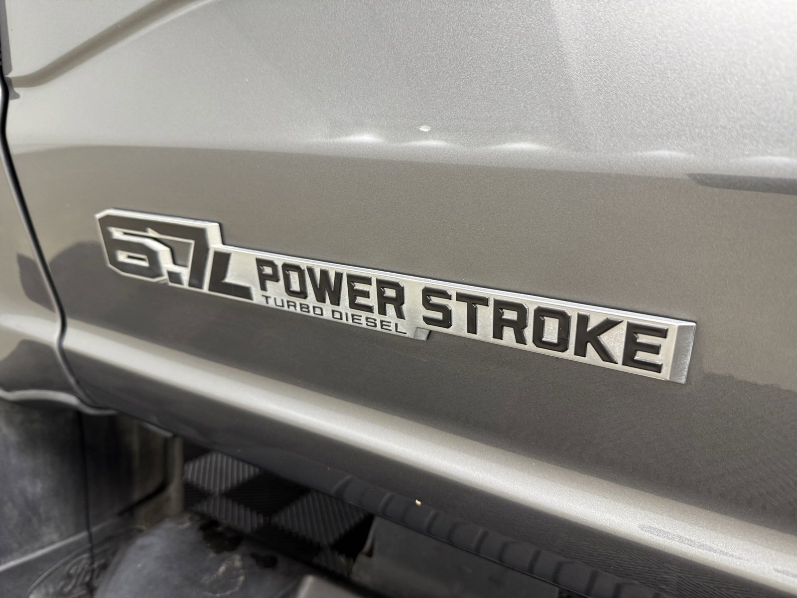 Used 2023 Ford F350 Lariat w/ Sport Appearance Package image 9