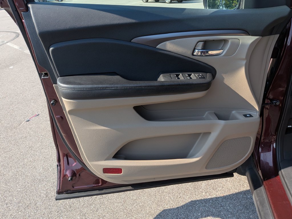 Used 2016 Honda Pilot EX image 8