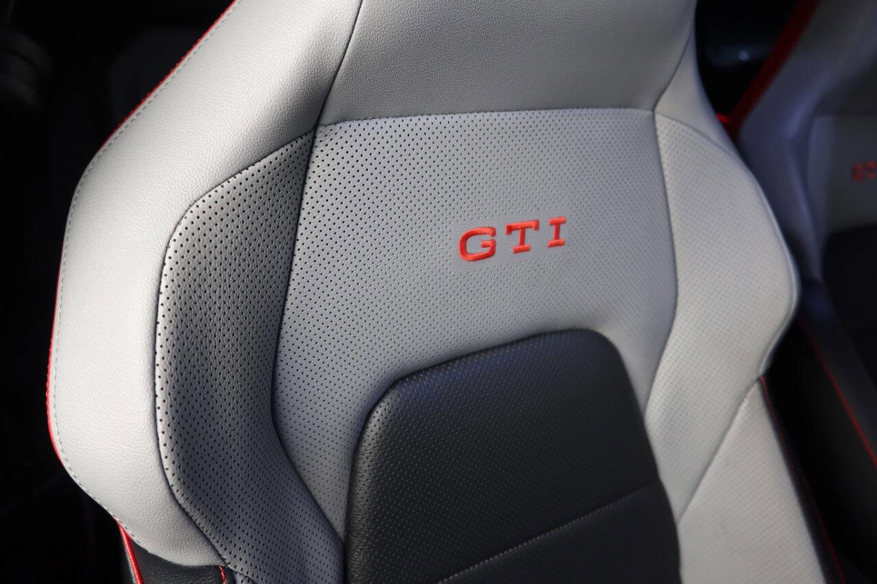 Used 2023 Volkswagen GTI SE FWD image 37