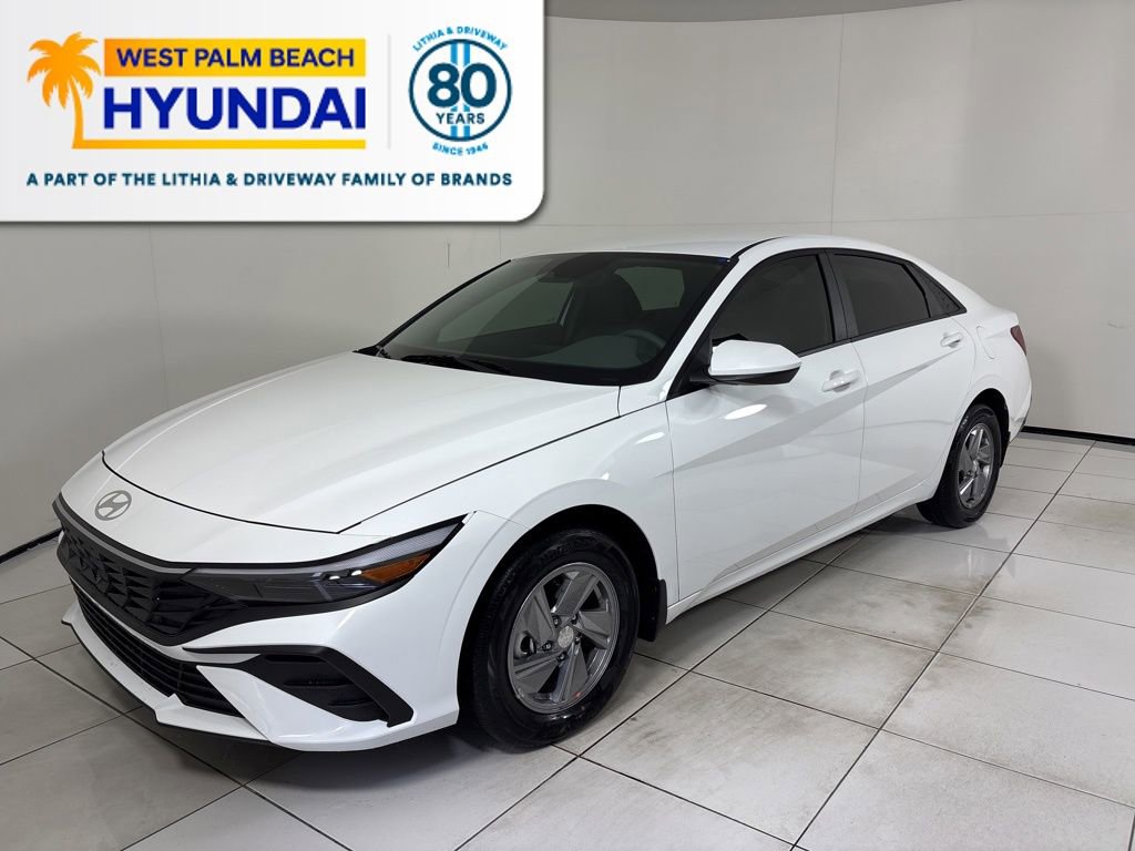 New 2026 Hyundai Elantra SE FWD 360° Tour
