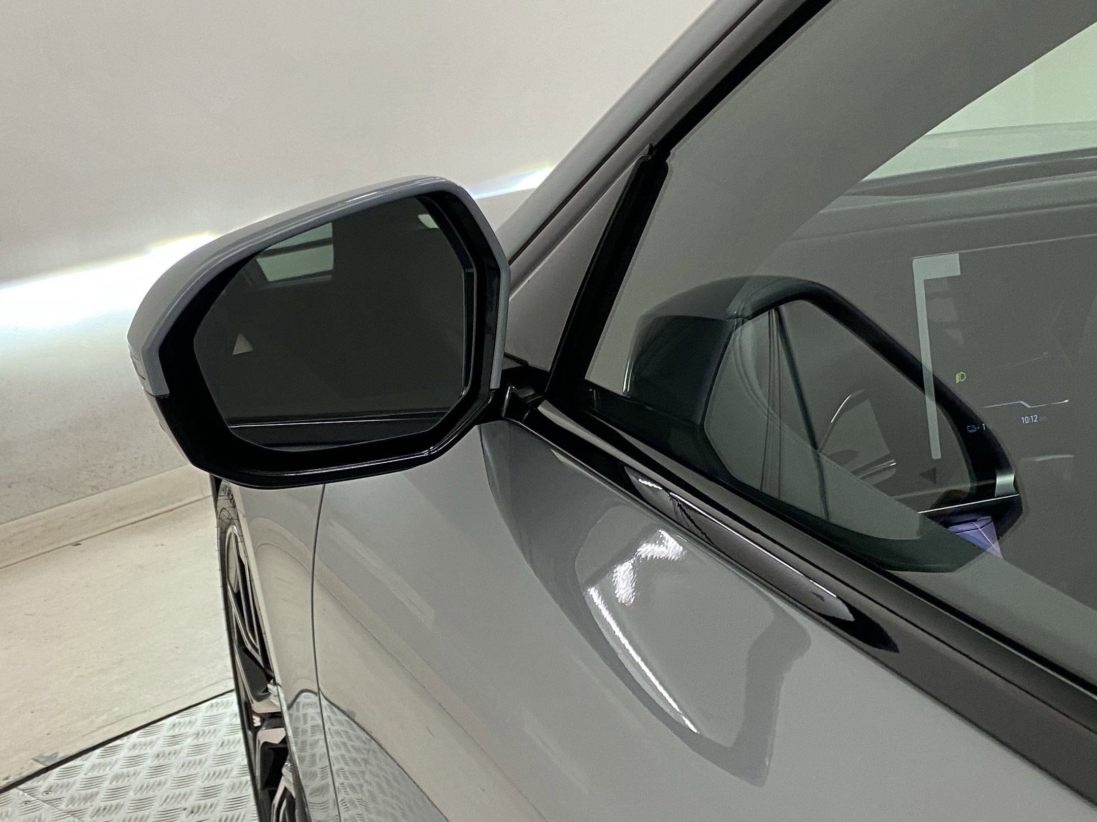 Used 2025 BMW i7 xDrive60 AWD/4WD image 24