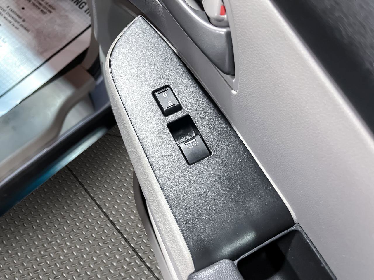 Used 2013 Honda Odyssey EX image 21