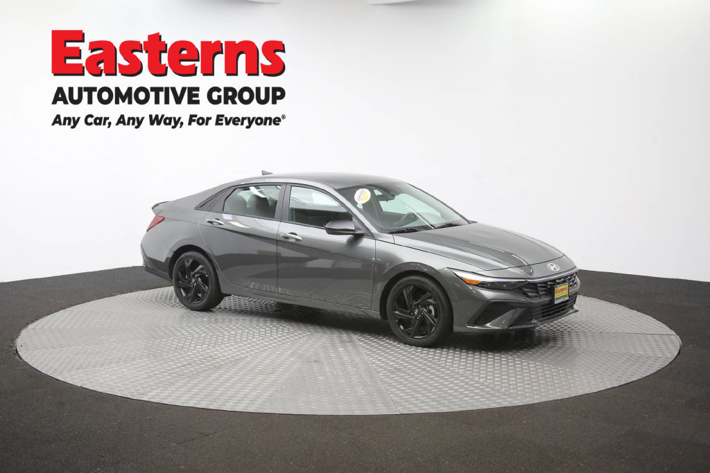Used 2026 Hyundai Elantra Sport FWD image 49