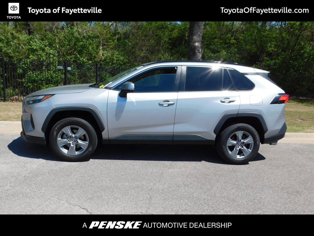 Used 2022 Toyota RAV4 XLE image 2