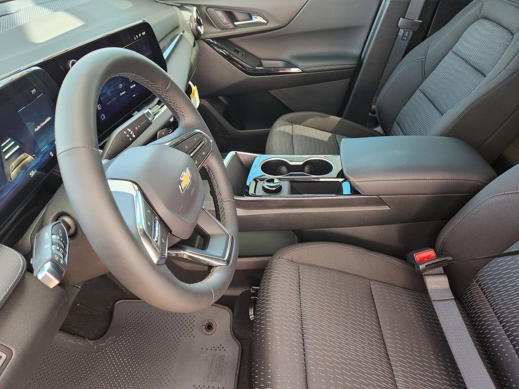 New 2026 Chevrolet Equinox LT FWD image 9