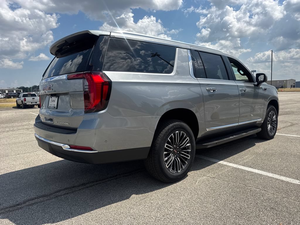 New 2026 GMC Yukon XL Elevation w/ Elevation Premium Package AWD/4WD image 7