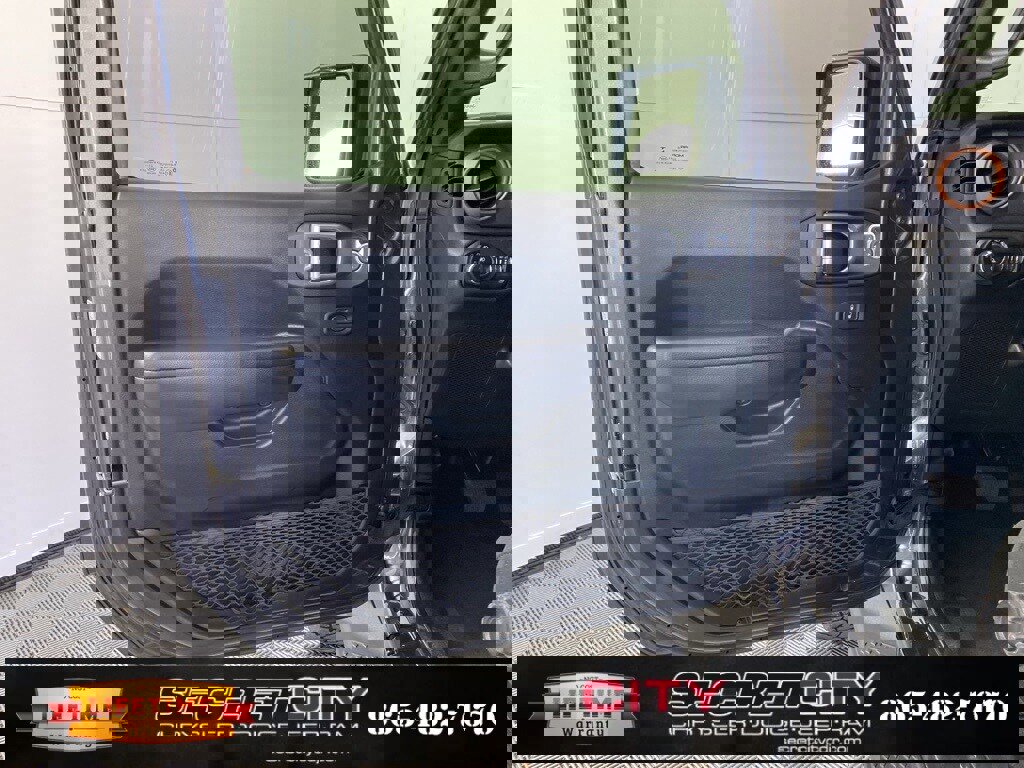 Used 2021 Jeep Gladiator Mojave image 12