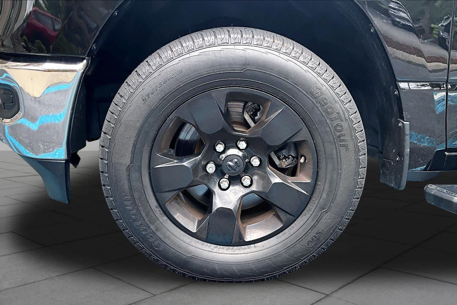 Used 2022 RAM 1500 Big Horn AWD/4WD image 11