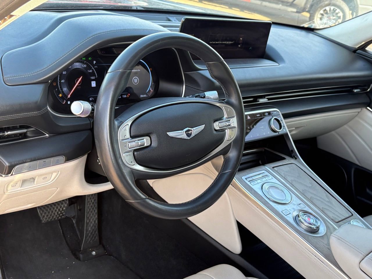 Used 2022 Genesis GV80 2.5T w/ Prestige Package 04 AWD/4WD image 12