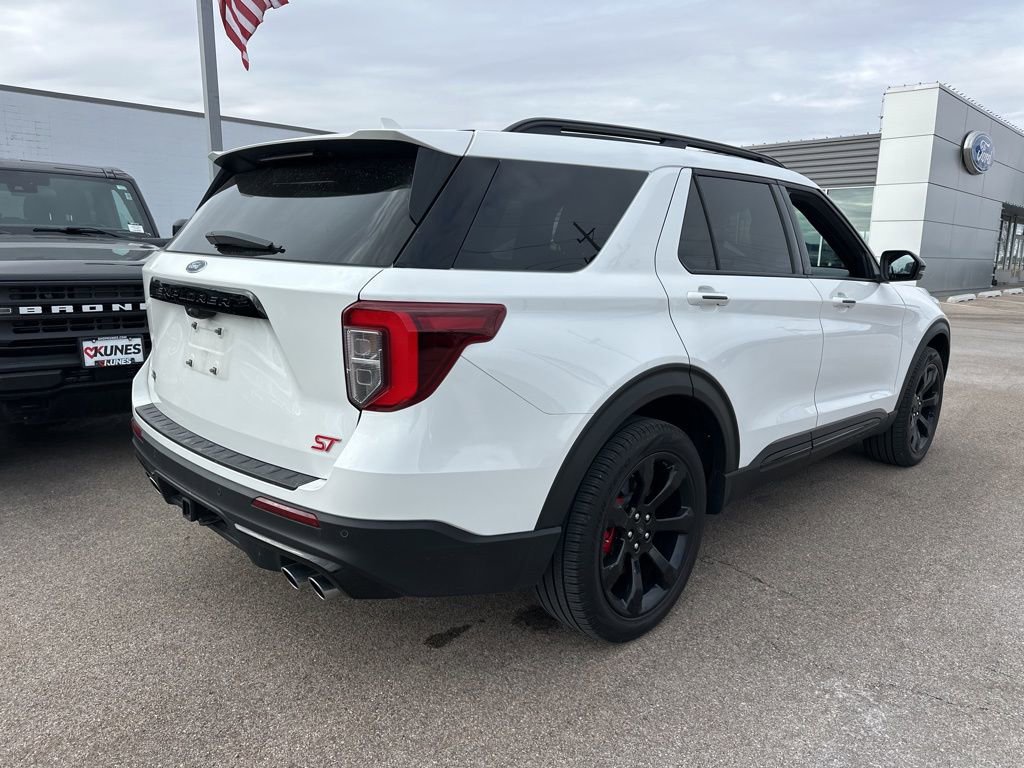 Used 2024 Ford Explorer ST w/ Equipment Group 401A image 8