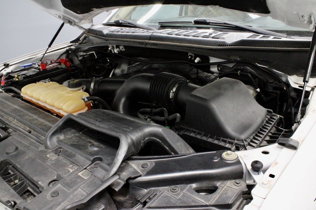 Used 2016 Ford F150 Lariat w/ Equipment Group 502A Luxury image 20