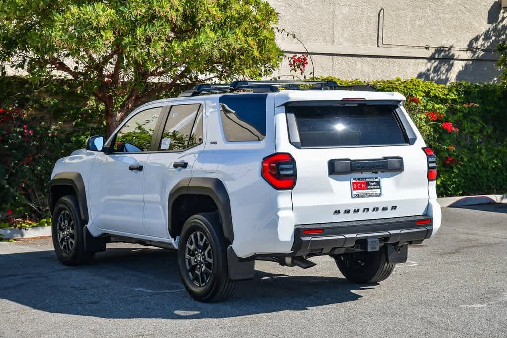 New 2025 Toyota 4Runner SR5 AWD/4WD image 8