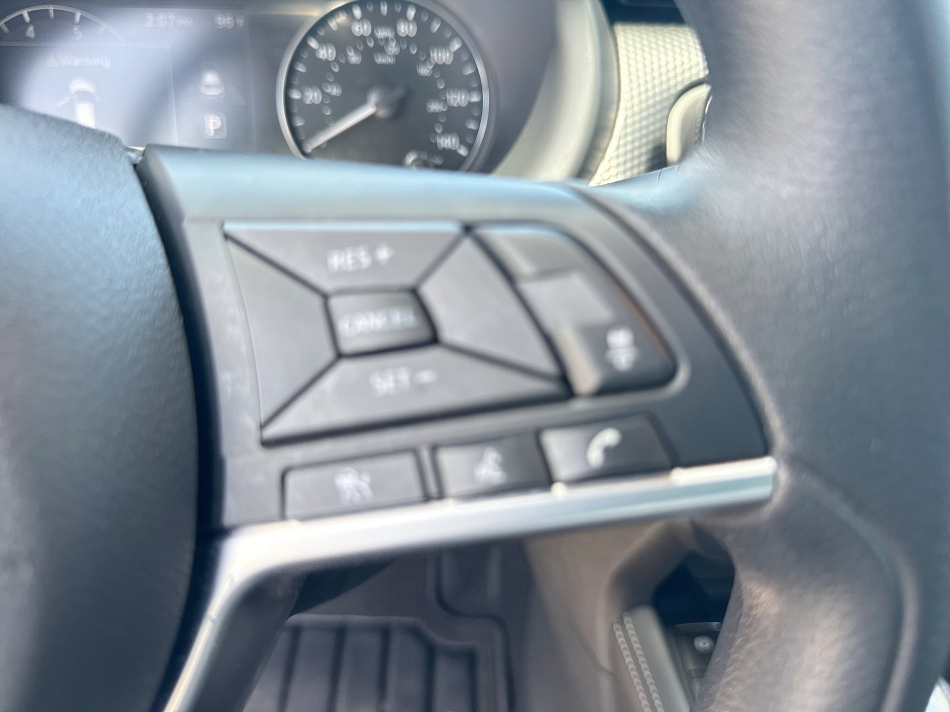 Used 2024 Nissan Kicks SV FWD image 24