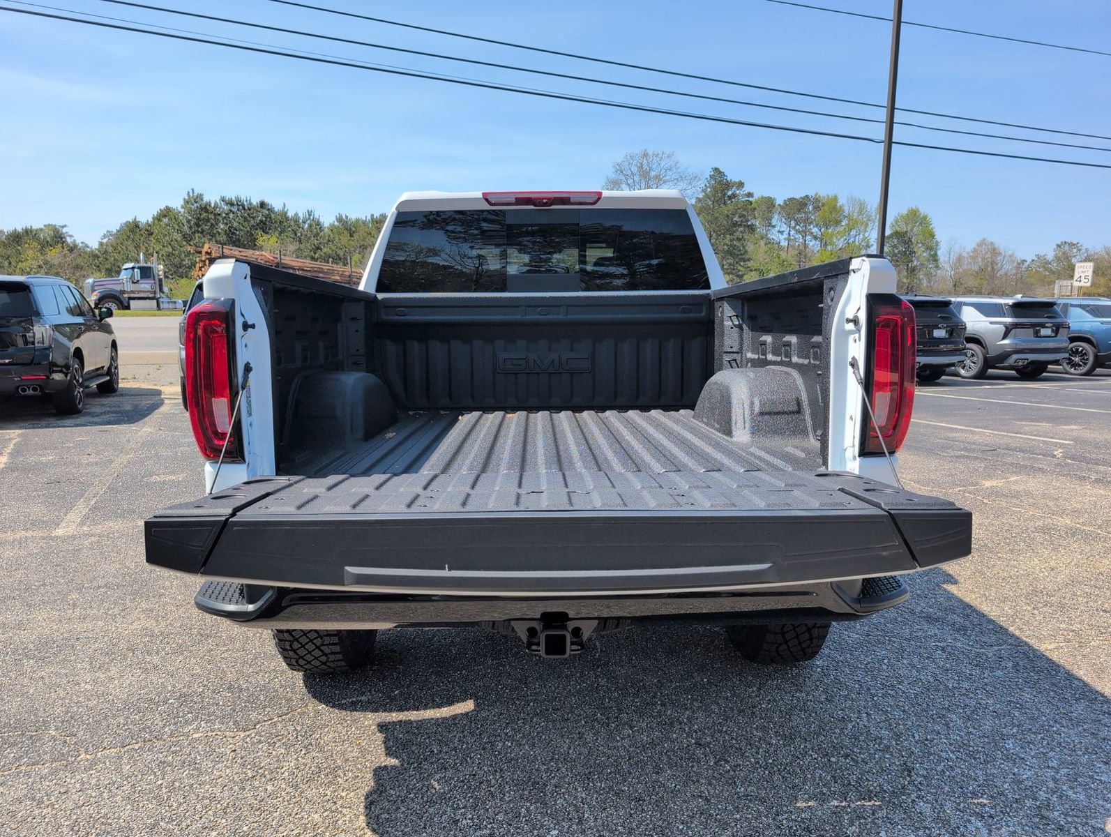 New 2026 GMC Sierra 1500 AT4X image 5