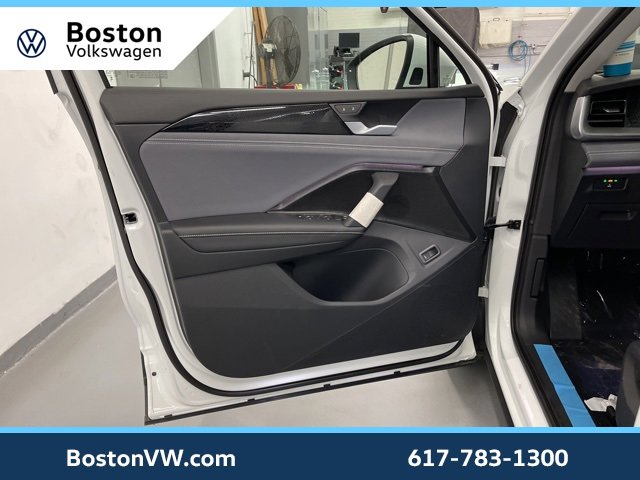 New 2026 Volkswagen Tiguan SE image 26