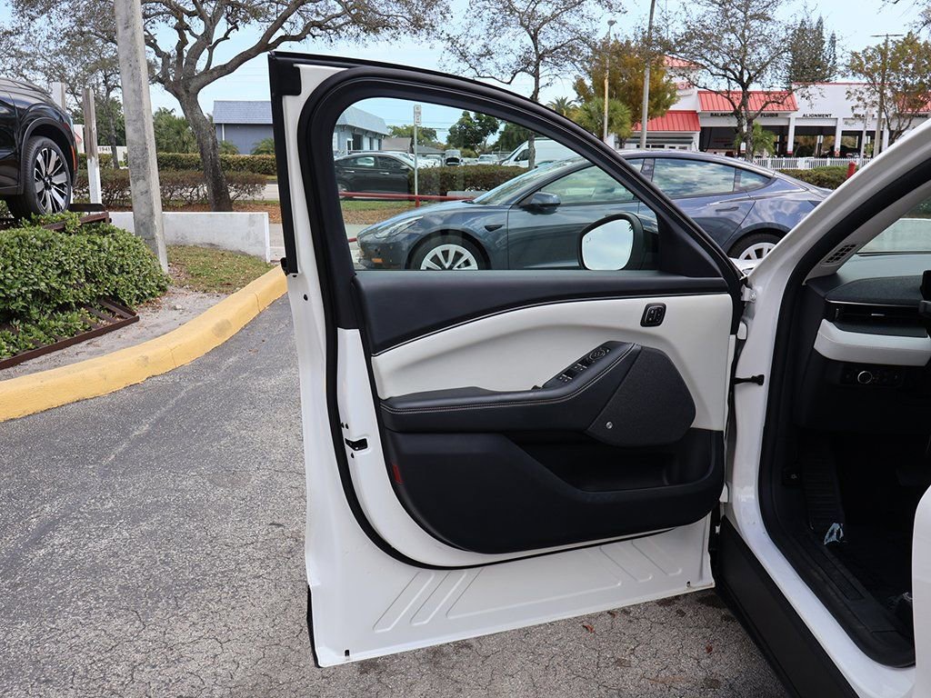 Used 2024 Ford Mustang Mach-E Premium image 23