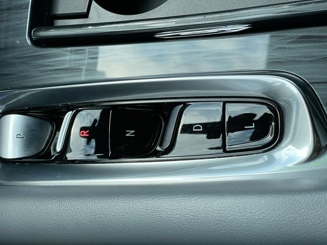 Certified 2022 Buick Enclave Essence w/ Sport Touring Edition FWD image 24