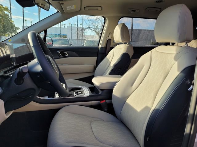 New 2026 Kia Carnival EX FWD image 9