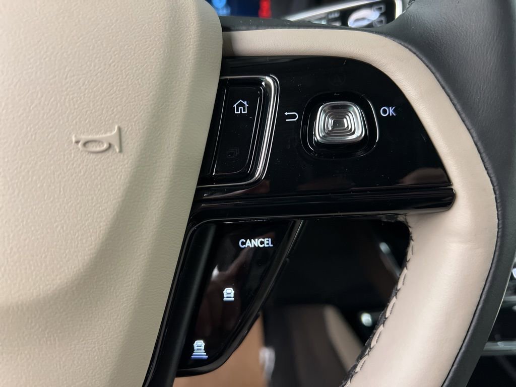 Used 2026 Lincoln Corsair Reserve AWD/4WD image 18