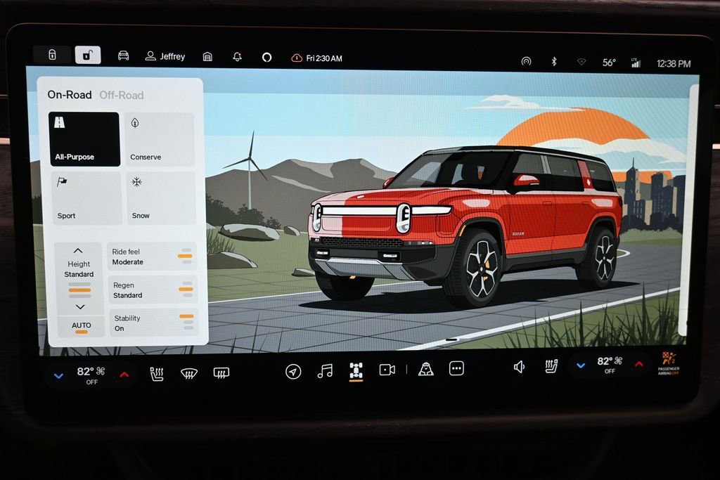 Used 2024 Rivian R1S Adventure AWD/4WD image 13