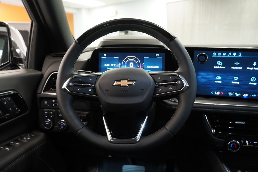 New 2026 Chevrolet Suburban Premier AWD/4WD image 21