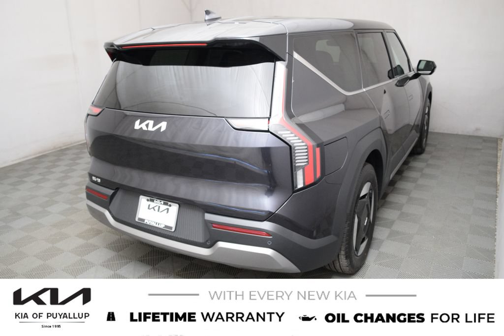 New 2026 Kia EV9 Light RWD image 5