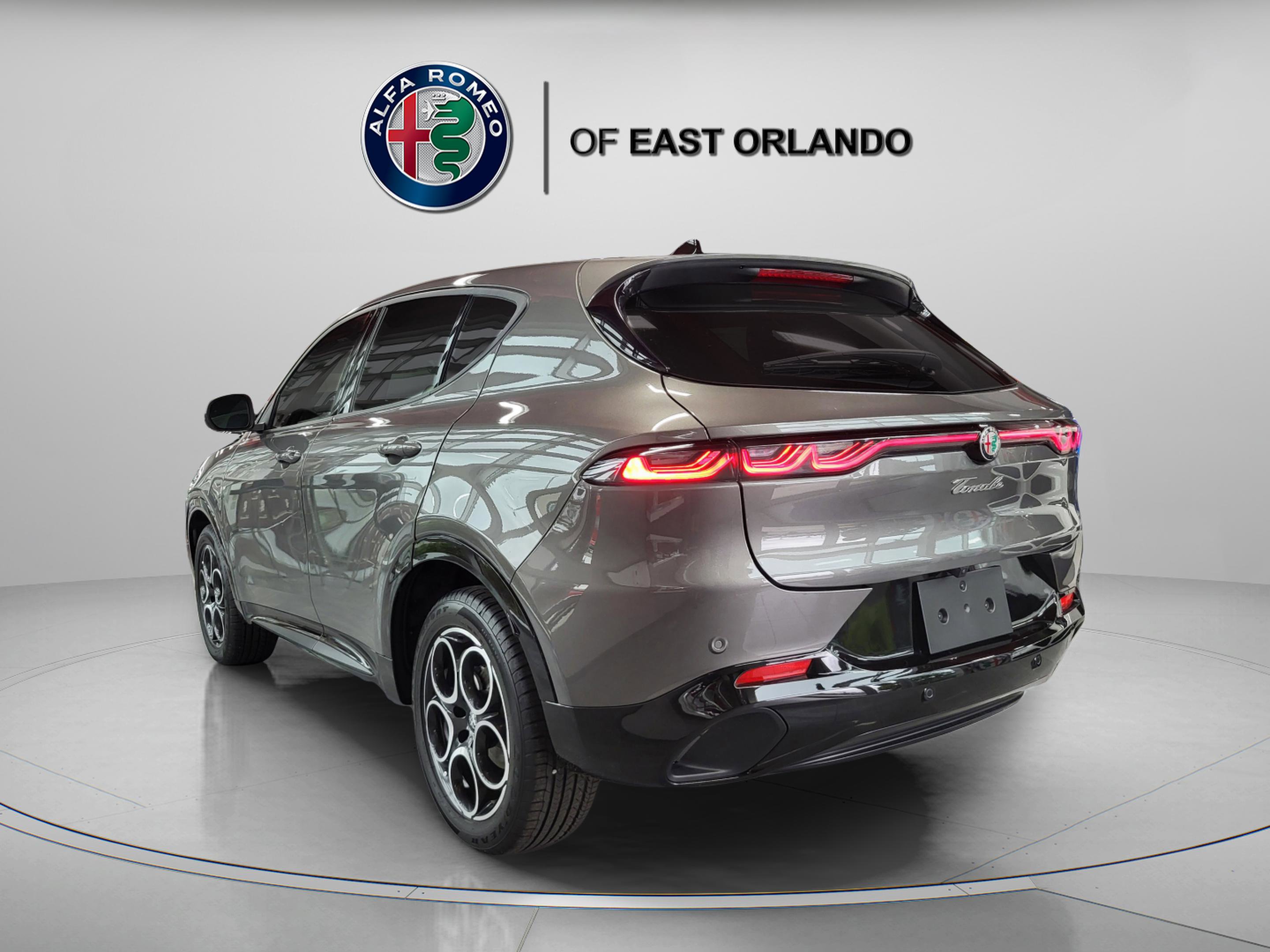 New 2025 Alfa Romeo Tonale w/ Premium Package image 6