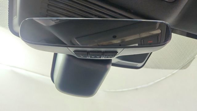 Used 2025 Jaguar F-PACE R-Dynamic S image 52