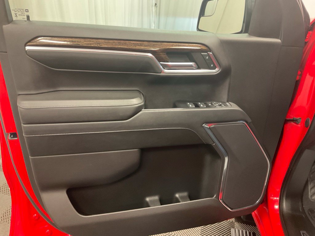 Used 2023 GMC Sierra 1500 Elevation w/ X31 Off-Road Package AWD/4WD image 15
