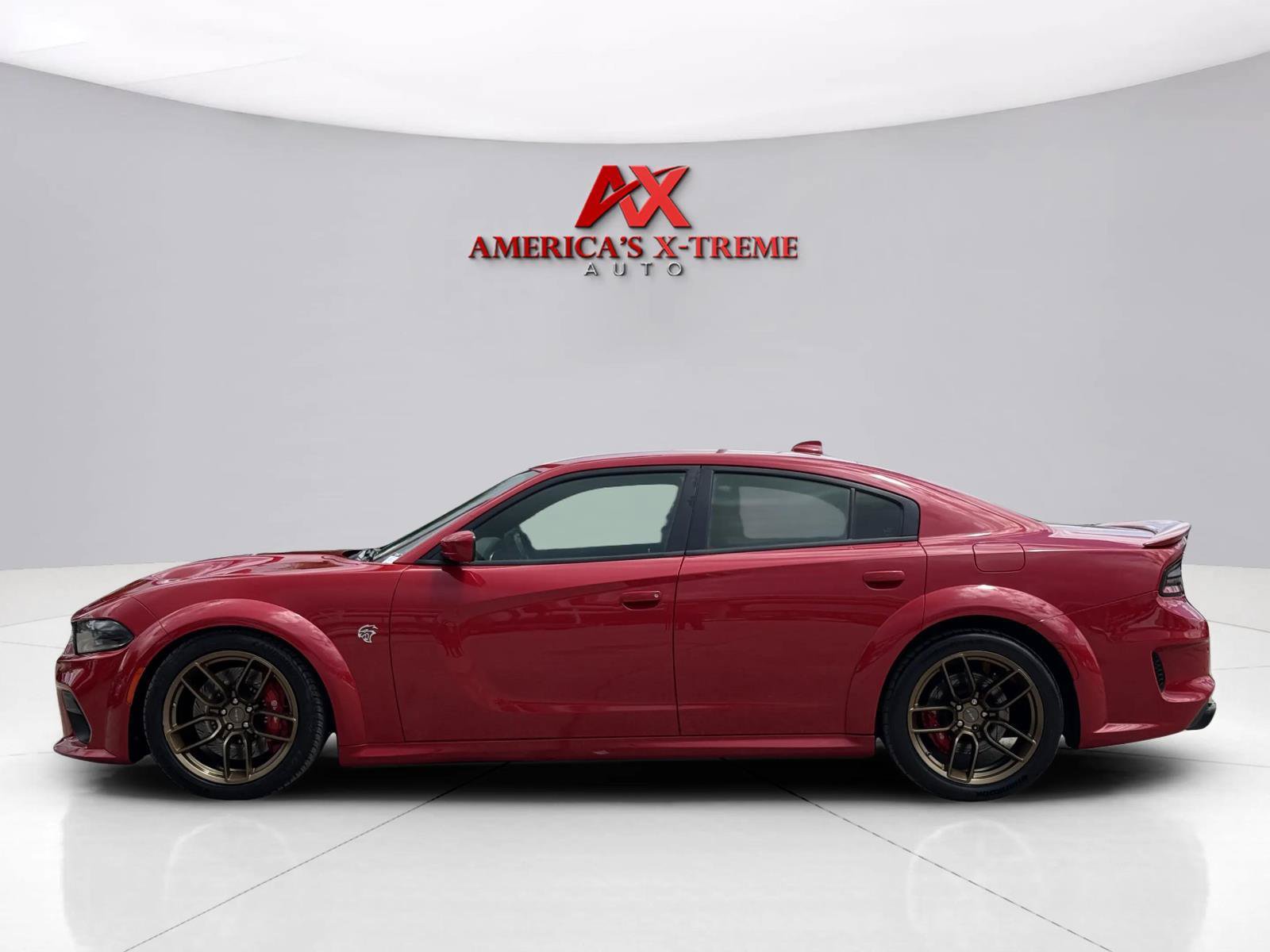 Used 2016 Dodge Charger SRT Hellcat w/ Harman/Kardon Audio Group RWD image 2
