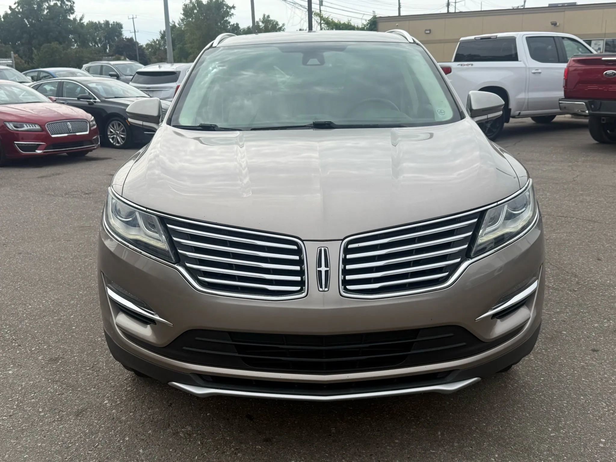 Used 2018 Lincoln MKC Reserve w/ Lincoln MKC Climate Package image 2