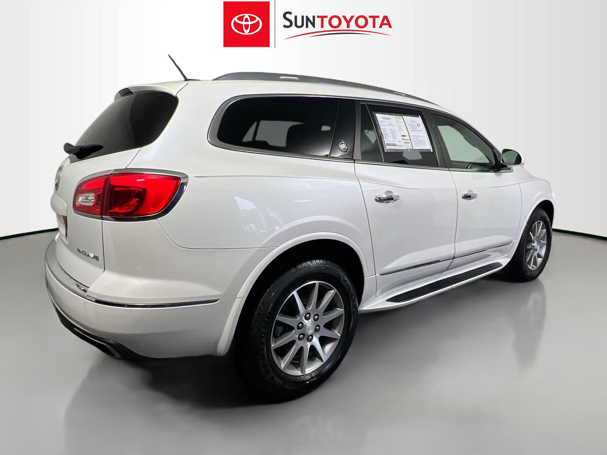 Used 2016 Buick Enclave Leather image 2