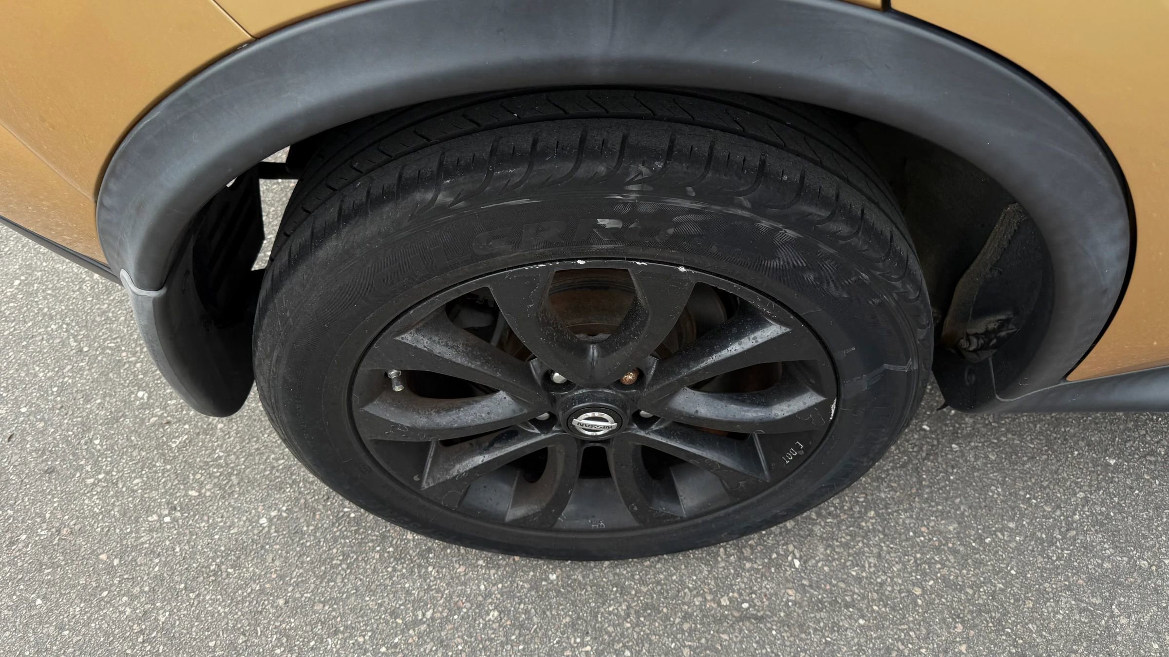 Used 2013 Nissan Juke SV w/ Midnight Edition FWD image 15