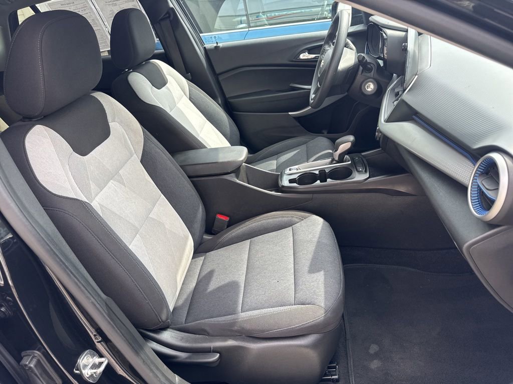 Used 2024 Chevrolet Trax LS image 30