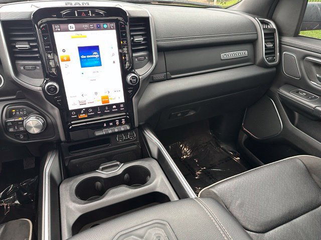 Used 2023 RAM 1500 Laramie AWD/4WD image 18