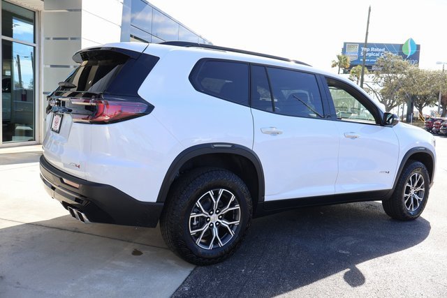 New 2025 GMC Acadia AT4 w/ Luxury Package image 9