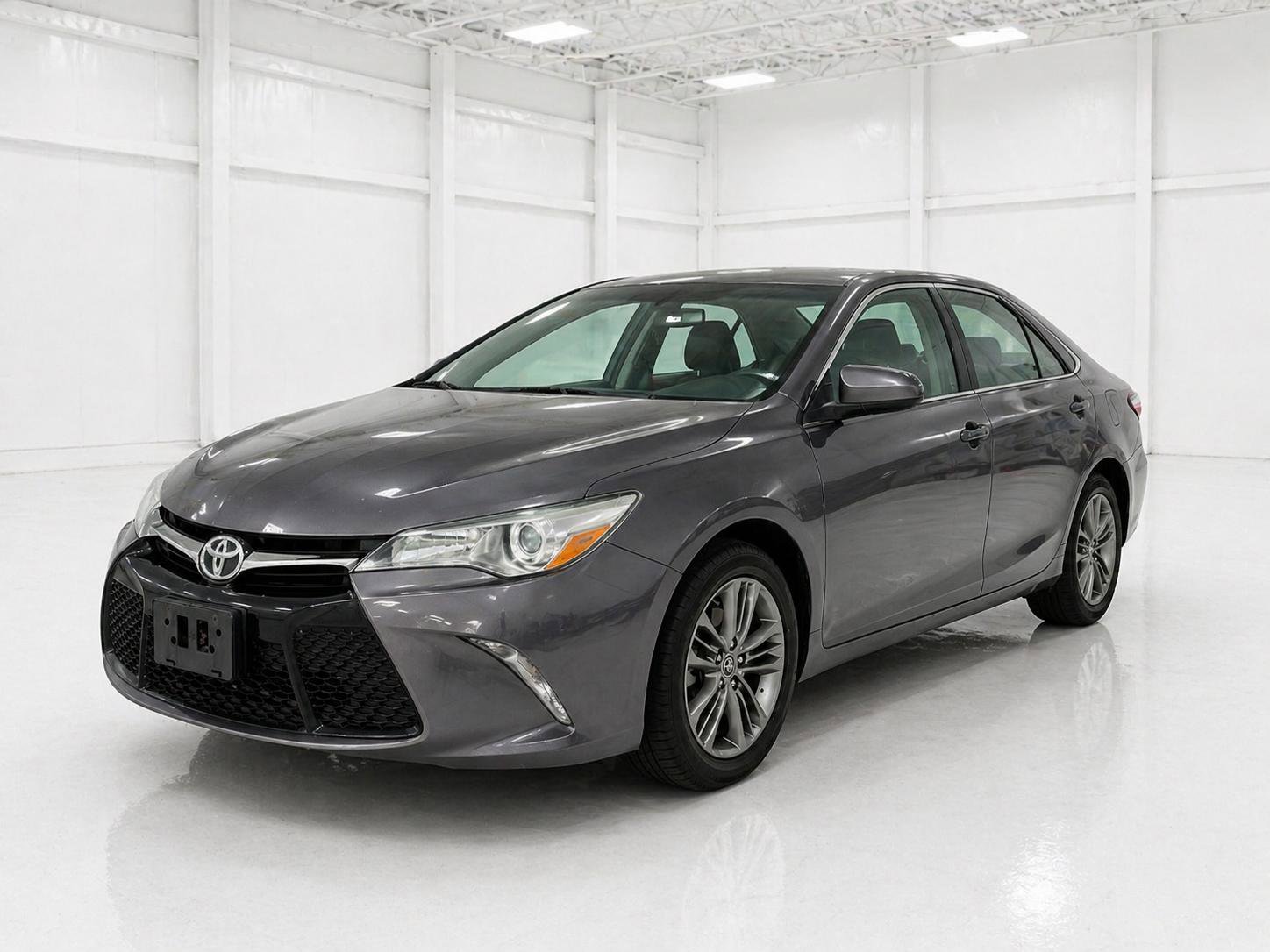 Used 2015 Toyota Camry SE