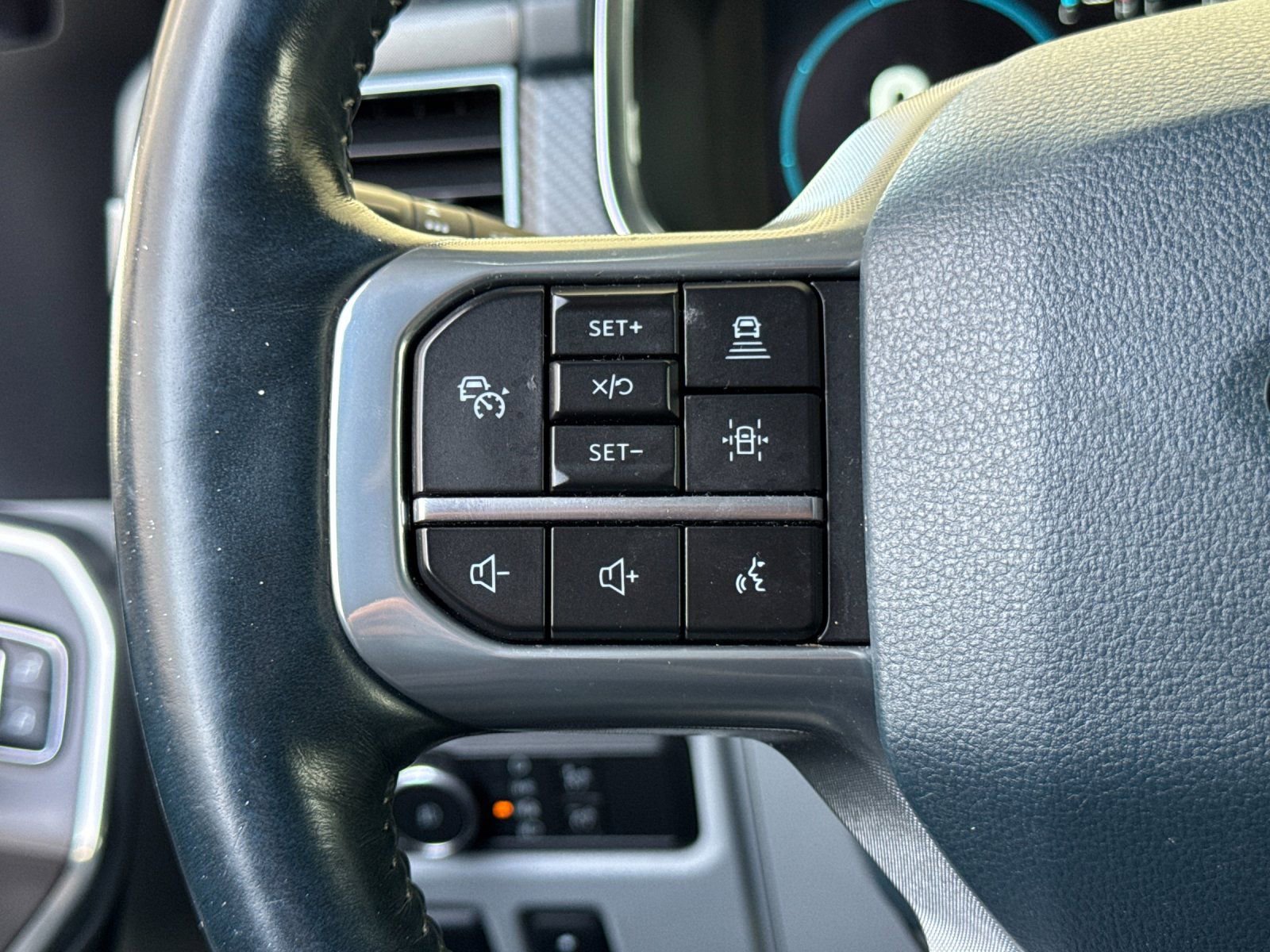 Used 2021 Ford F150 Limited AWD/4WD image 29
