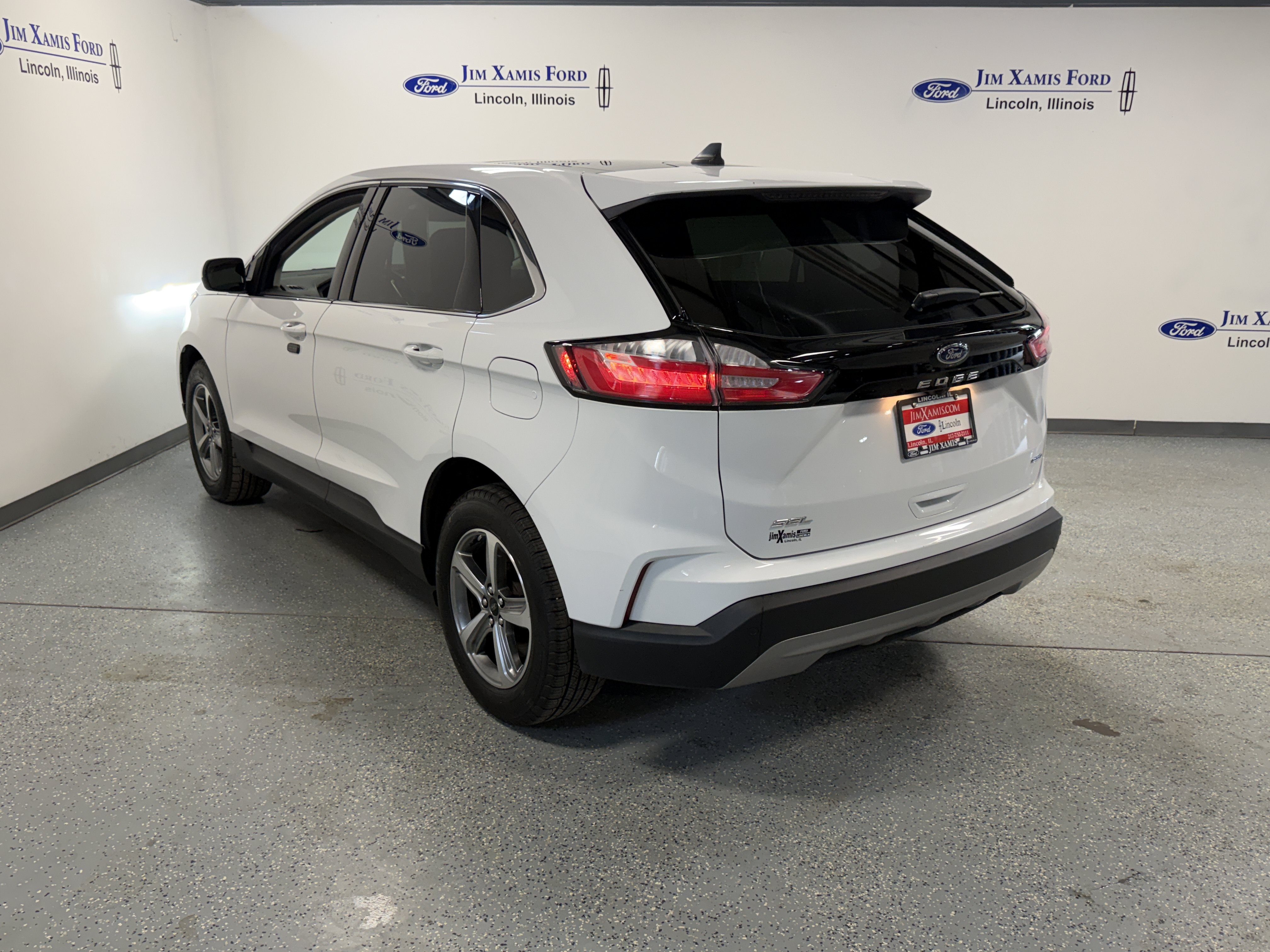 Used 2024 Ford Edge SEL w/ Convenience Package AWD/4WD image 32