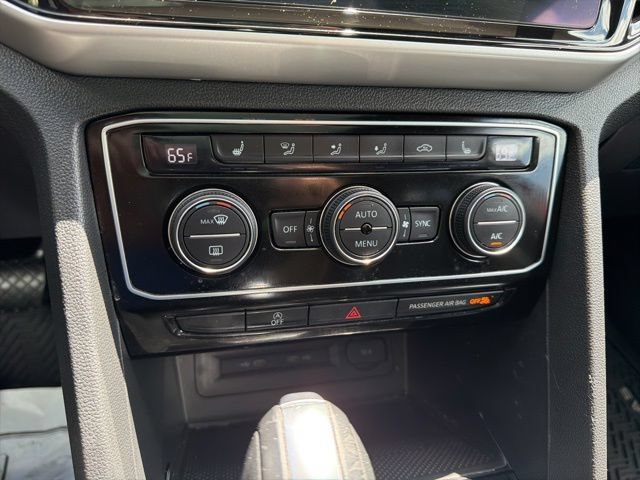 Used 2022 Volkswagen Atlas Cross Sport SEL AWD/4WD image 23