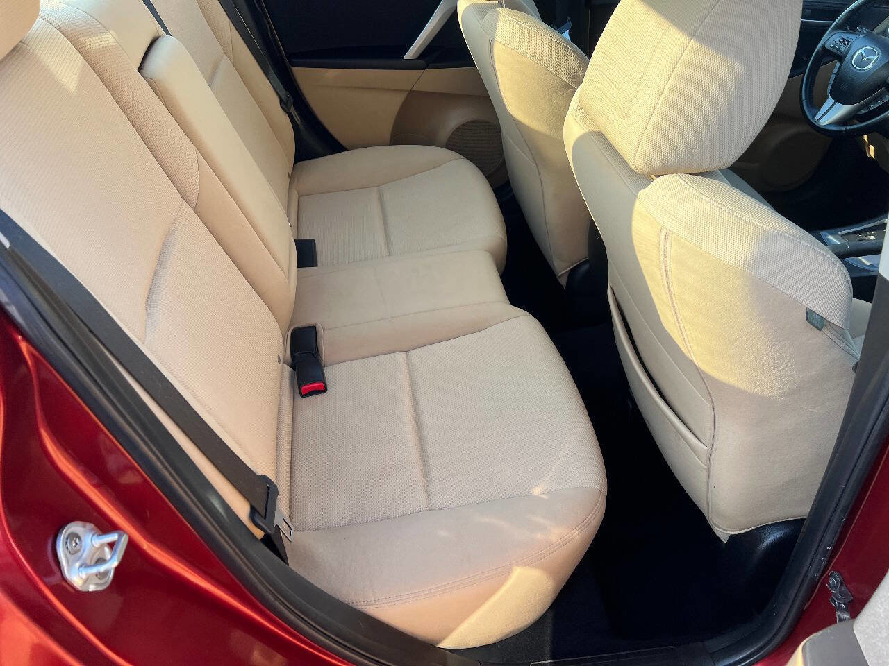 Used 2010 MAZDA MAZDA3 s Sport FWD image 19